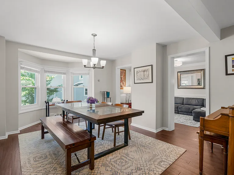 315 Maple Ave — Photo 12