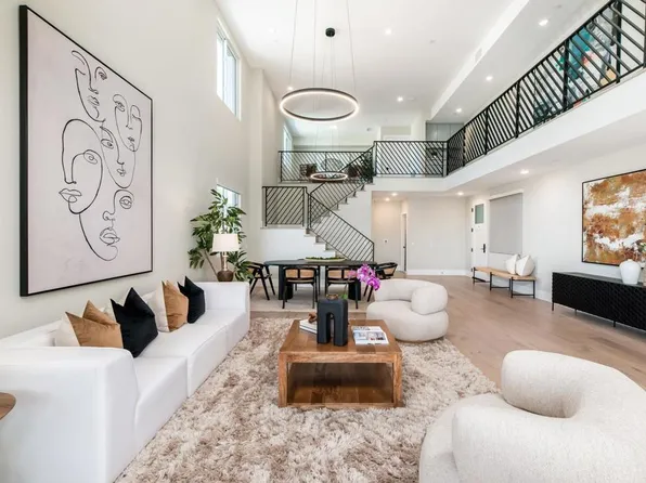 786 Grand Ave, Carlsbad, CA 92008