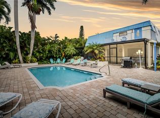 1147 Rainbow Dr, Naples, FL 34104