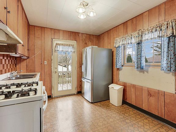 4th image of 3113 Woodworth Pl
