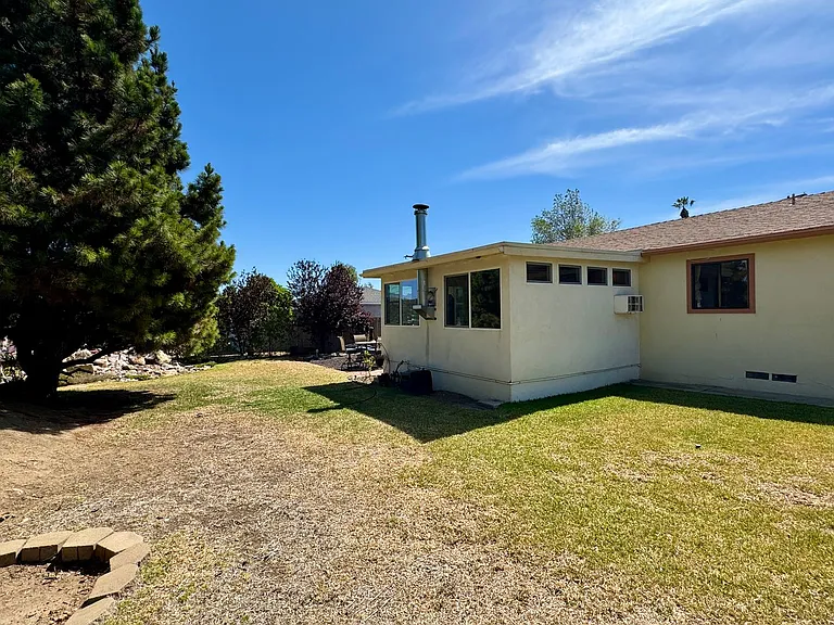 6279 Dixie Dr — Photo 30