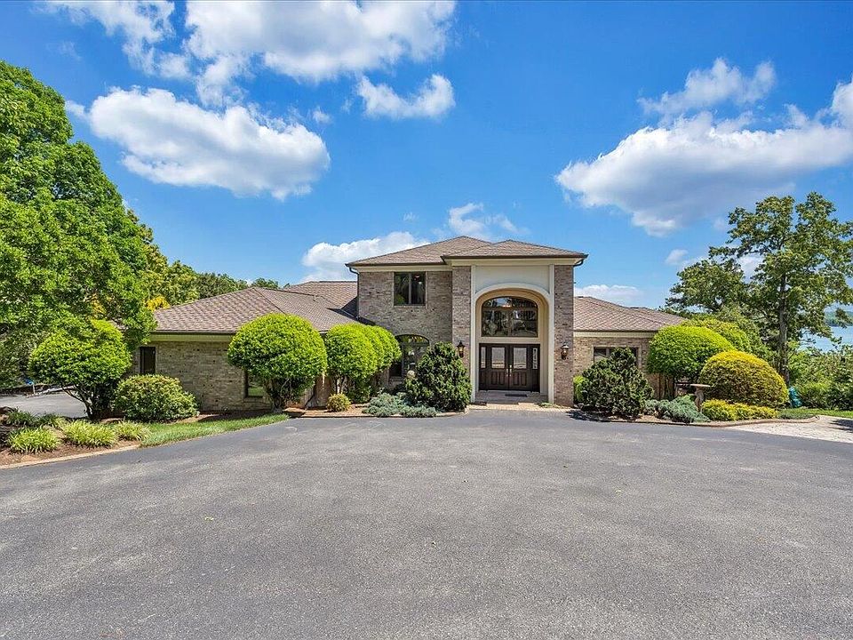 1st image of 113 Hillview Dr
