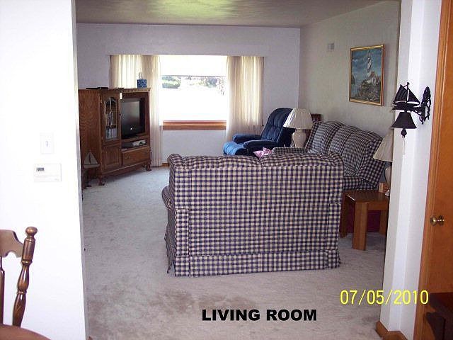 2nd image of 278 Davis Rd