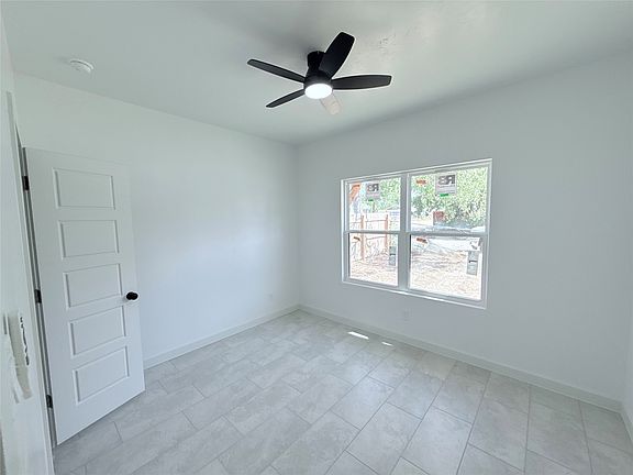 3rd image of 509 Judson Dr