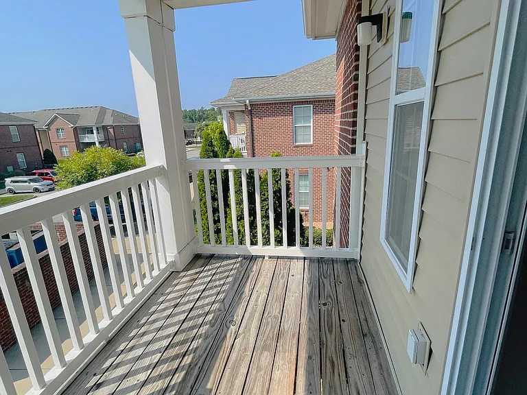 Clairmont at Chesterfield — Photo 97