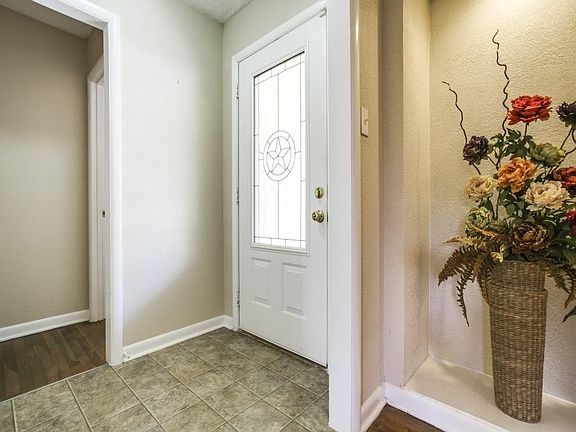 4th image of 3504 Sheridon Dr