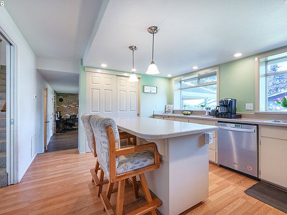 5th image of 690 71st St