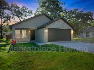 1917 Moss St, North Little Rock, AR 72114
