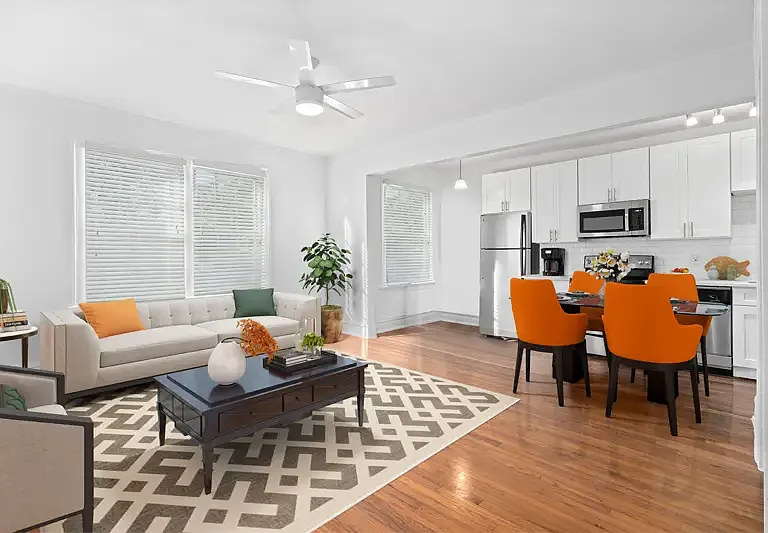 Innovo Living Hyde Park — Photo 75