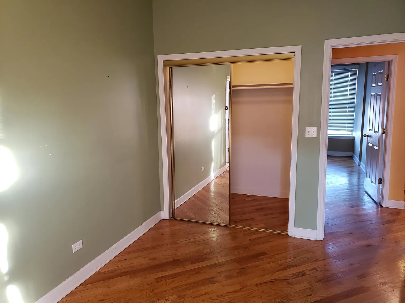 2 bed, 1350 sqft, $1,550 — Photo 2