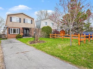 62 Priam Way, Ottawa, ON K2H 8S8