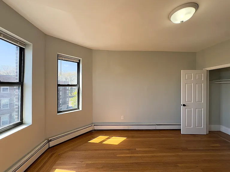 16 Charlotte St #2L — Photo 10