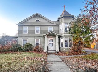 80 Ulster Ave, Saugerties, NY 12477