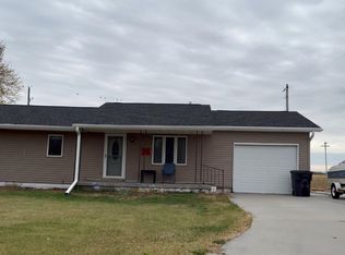 103 E Brooklyn St, Doniphan, NE 68832
