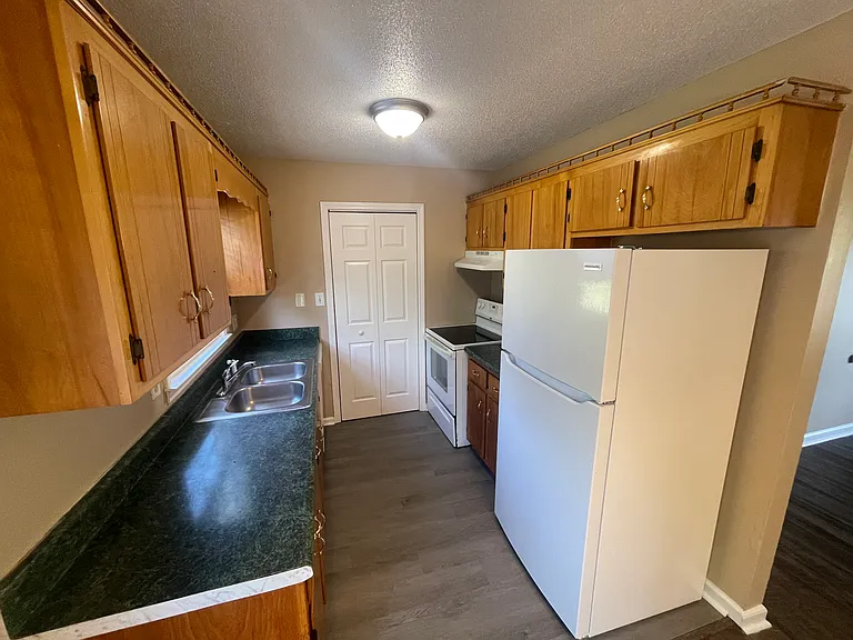 204 Jim Thorpe Dr — Photo 3