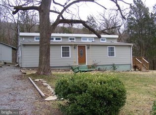 180 Pear Tree Rd, Harpers Ferry, WV 25425