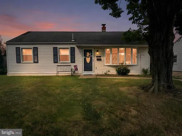 3813 Morrow Dr, Bensalem, PA 19020