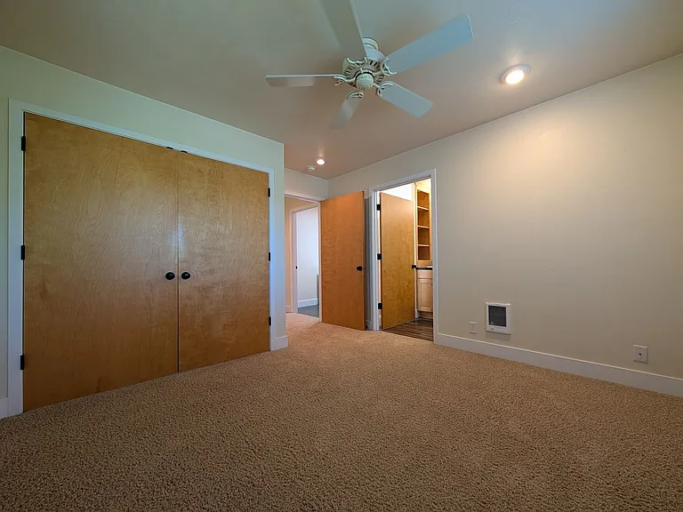 2474 Willamette Aly — Photo 10