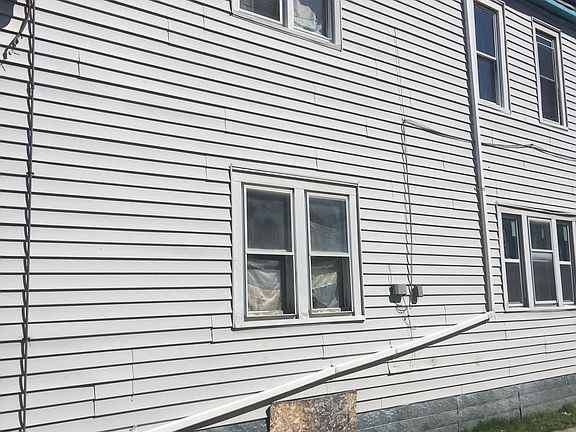 4th image of 216 Person St