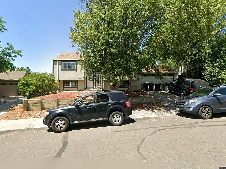 10922 Albion Dr