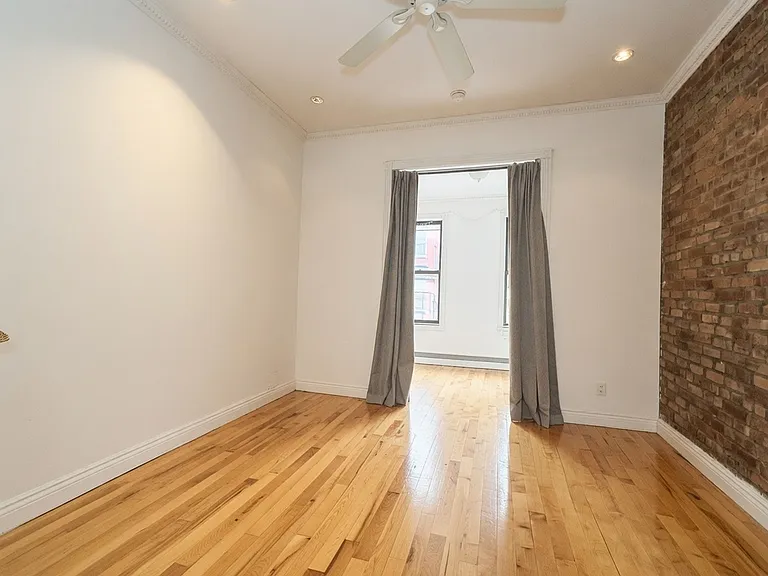 212 E 29th St #4 — Photo 7