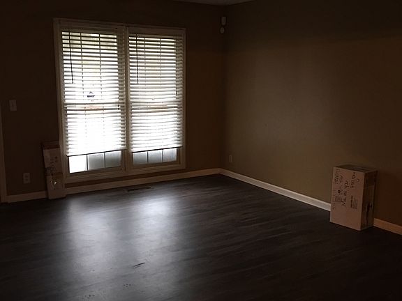 Living room/Den area