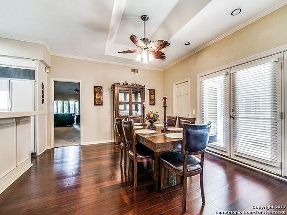 4th image of 8000 Donore Pl