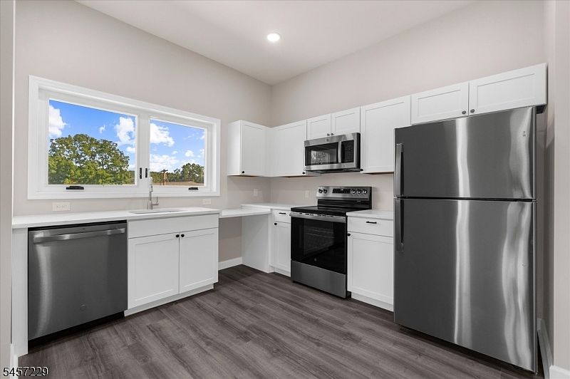 1st image of 1 Main St #103