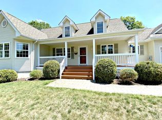 502 Willow Brook Rd, Clinton Corners, NY 12514