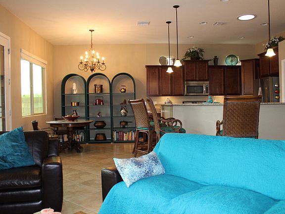 5th image of 840 W Bosch Dr