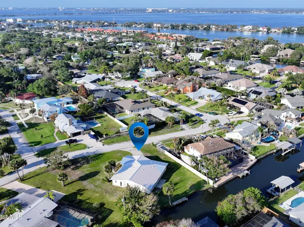 515 Inwood Ln, Indian Harbour Beach, FL 32937