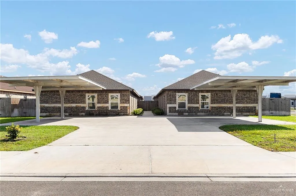 2 bed, 2.0 bath, 4032 sqft, $1,000 — Photo 1