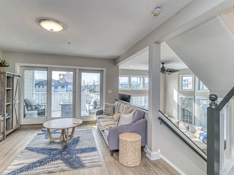 9100 Atlantic Ave #1 — Photo 11