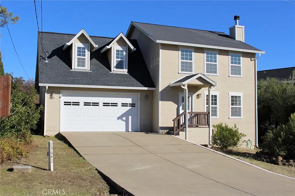 3 bed, 2.5 bath, 1665 sqft, $2,475 — Photo 1