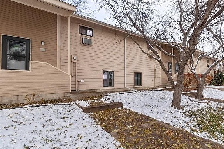 1st image of 851 Otto Ave