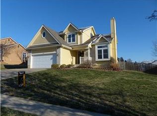 102 Jasmine Cir, Smithville, MO 64089