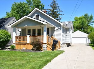 1127 Sunset Rd, Mayfield Heights, OH 44124