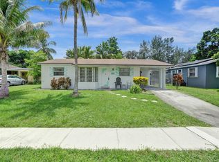 6810 NW 8th St, Margate, FL 33063