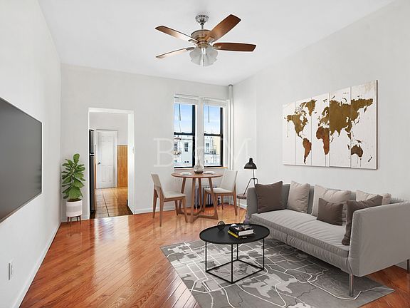 3rd image of 664 Manhattan Ave APT 3