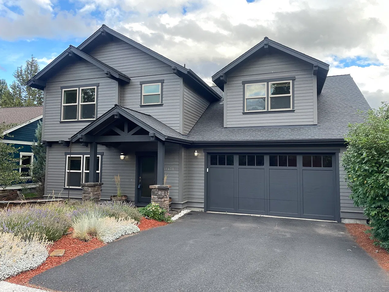 Spacious Westside Bend Home — Photo 1