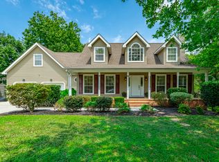 6405 Flag Point Dr, Ooltewah, TN 37363