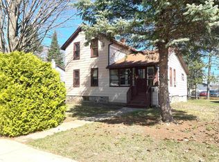 205 W 4th St, Shawano, WI 54166