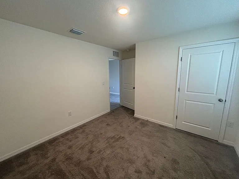 8940 SW 50th Ter — Photo 5