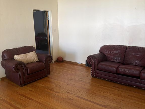 5th image of 200 Raymond St
