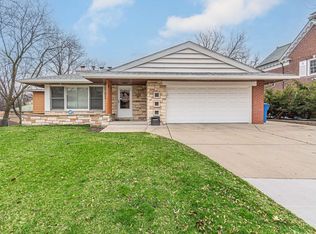2031 W Hunt Ave, Chicago, IL 60643