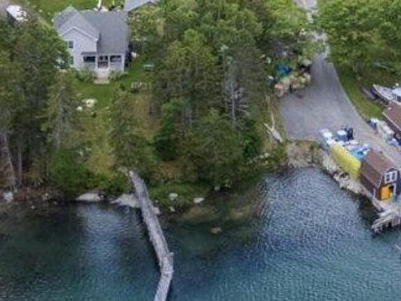 3rd image of 31 Schaefer Lane