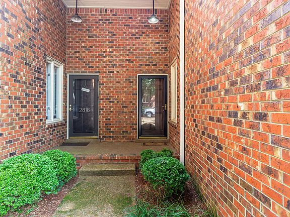 4th image of 2816 Westwood Ave