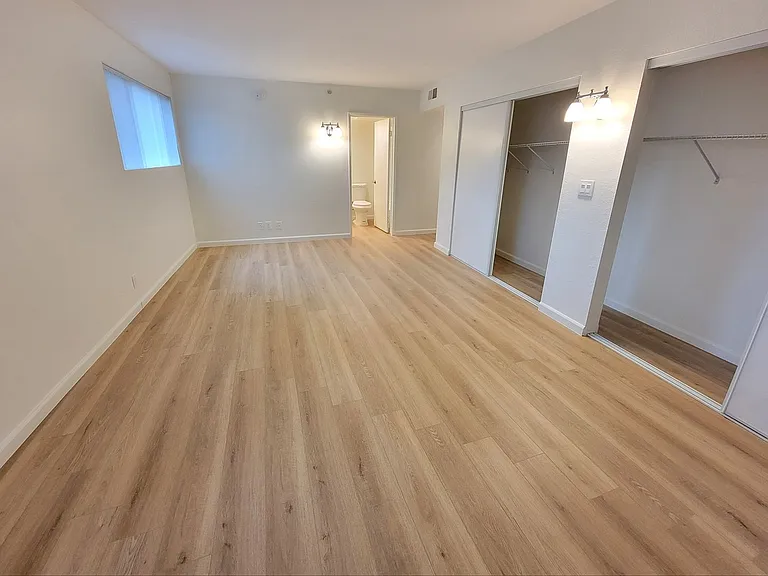 Verdugo Vista — Photo 26