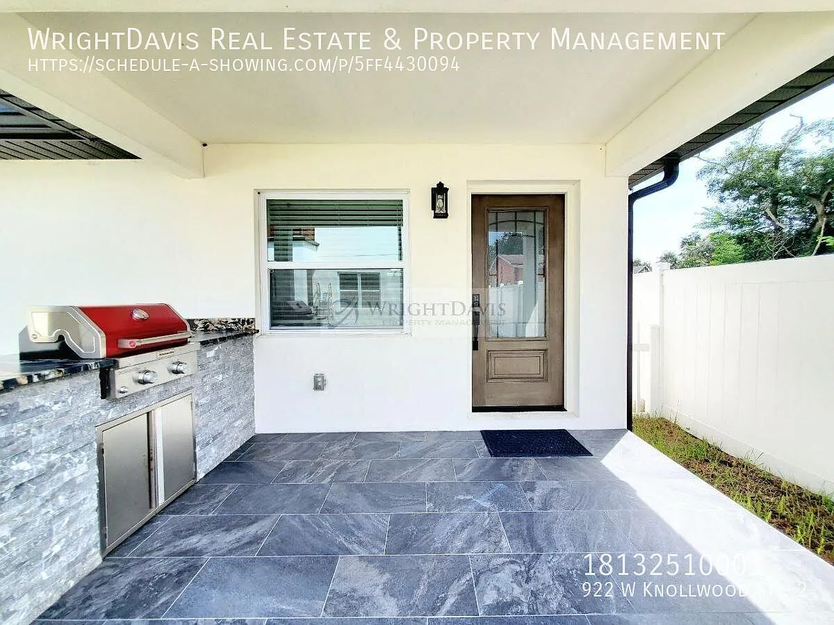 Modern 1/1 Home Just Two Blocks from ZooTampa! — Photo 3