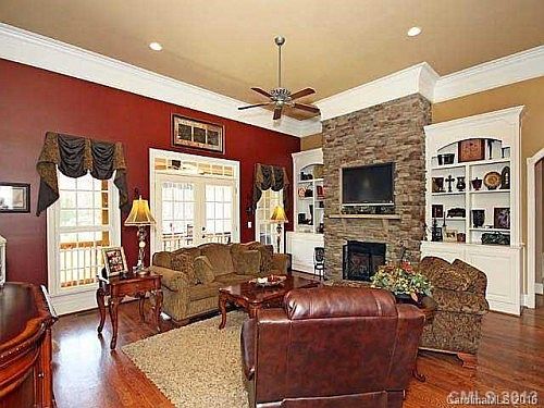 3rd image of 2594 Berne Ln